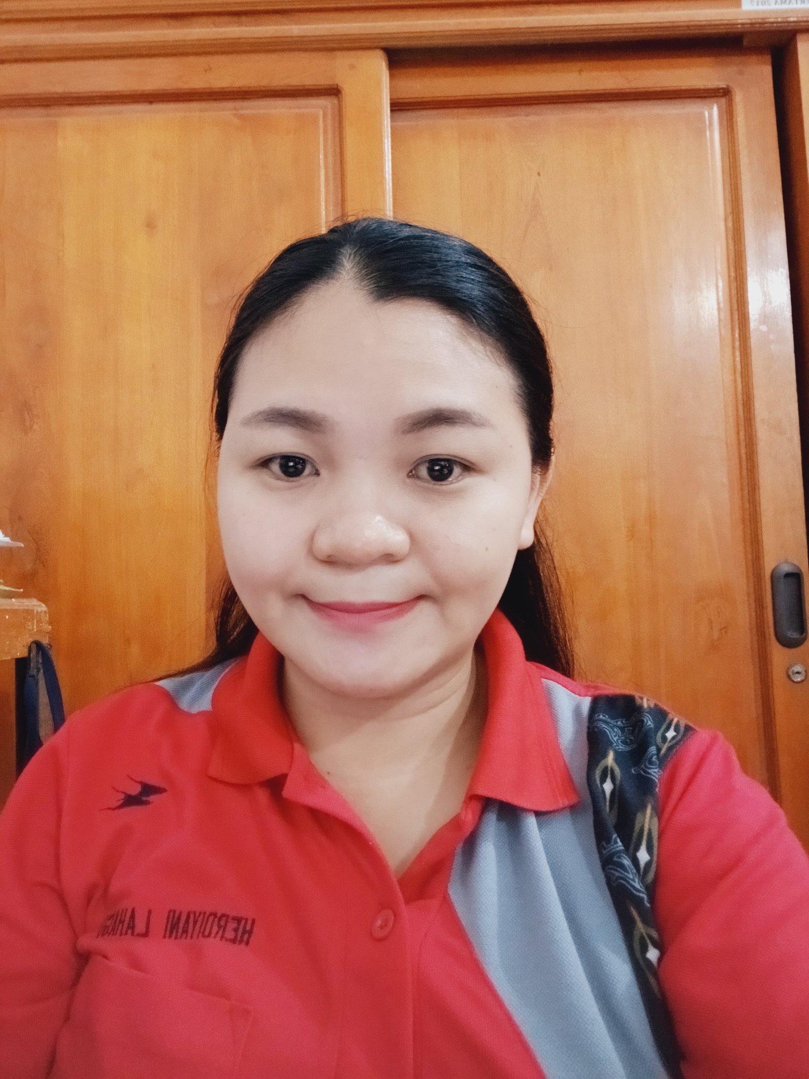Herdiyani Lahagu, S.AP