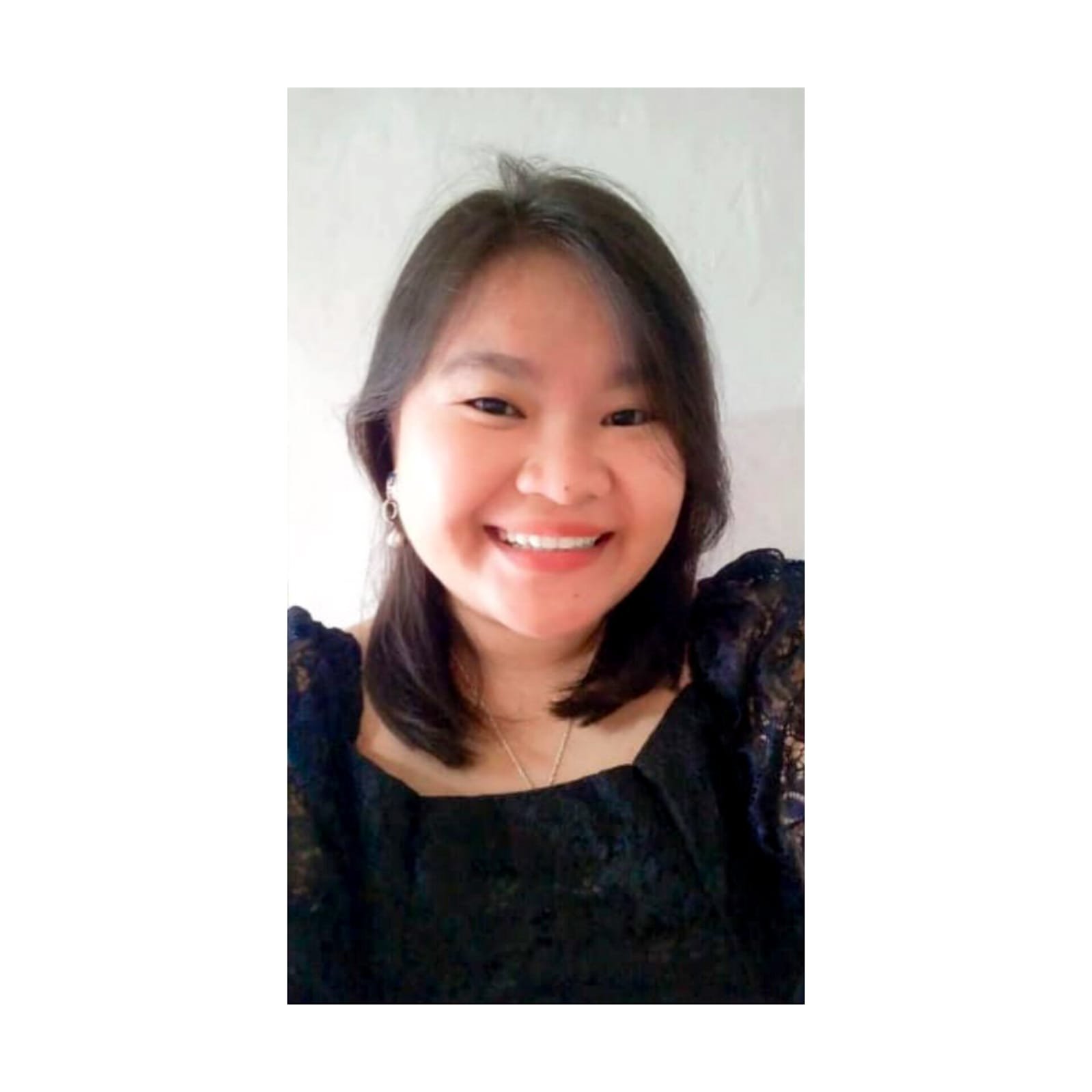 Dewi wahyuni Waruwu, S.A.P.